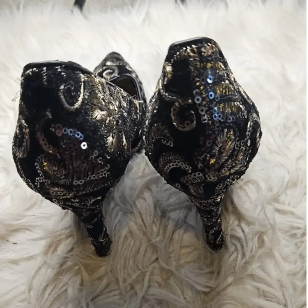 Badgley Mischka Black & Gold Sequin Pumps - Embroidery Lace Heels - Size 9 - Picture 4 of 7